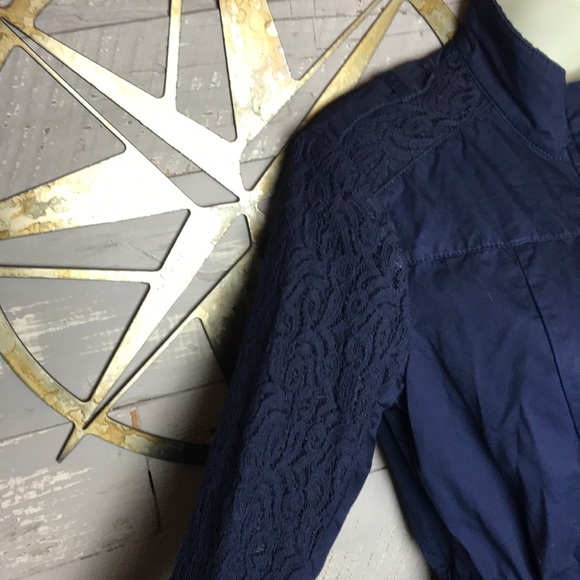 NWOT lightweight jacket with pretty lace detail - Picture 4 of 8